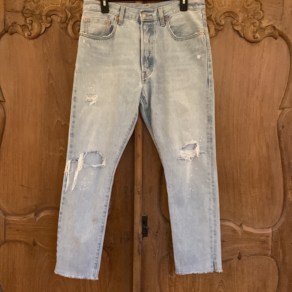 Levi 501 button fly